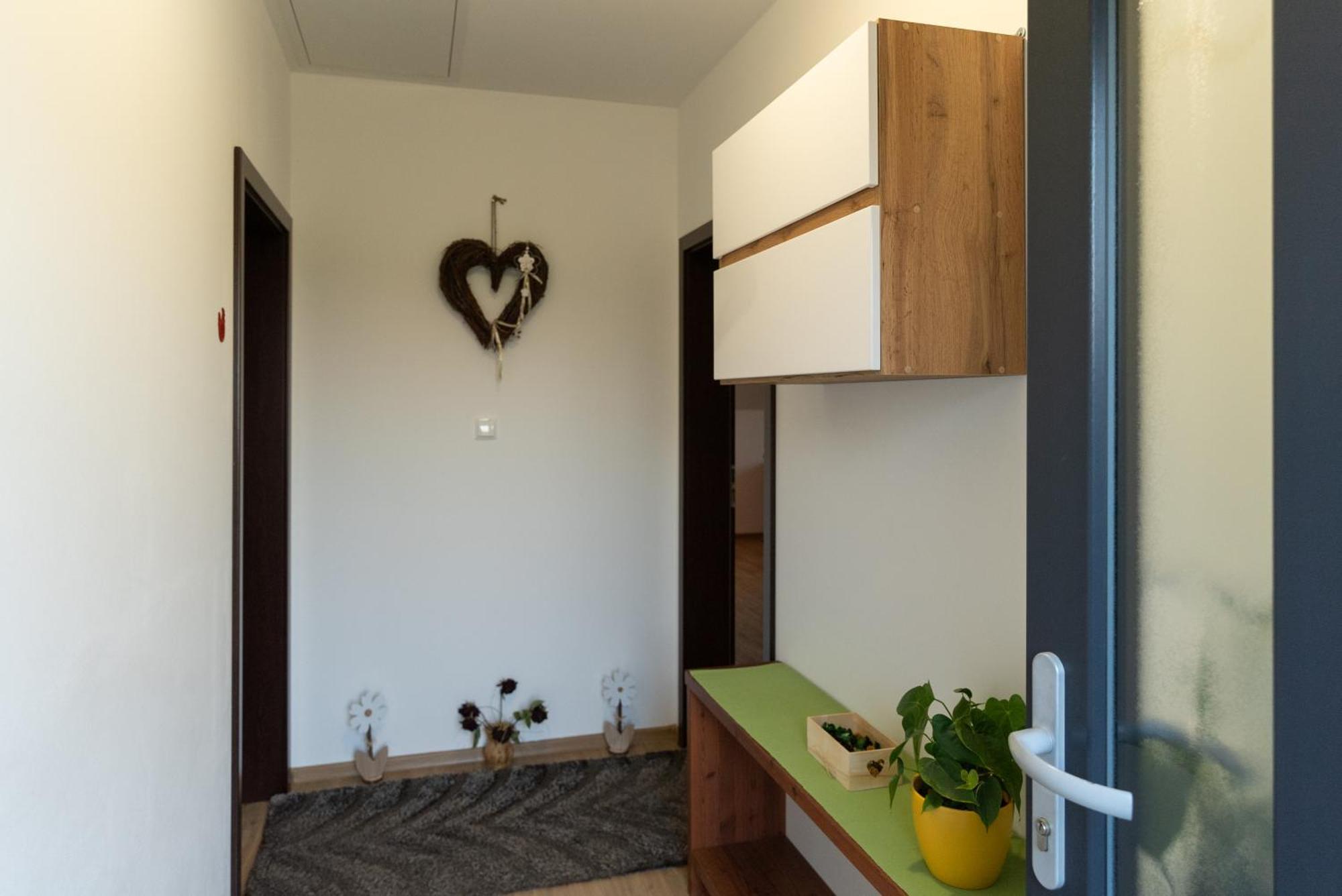 Apartmany Kohoutek A Slepicka V Novohradskych Horach Nové Hrady Exteriör bild