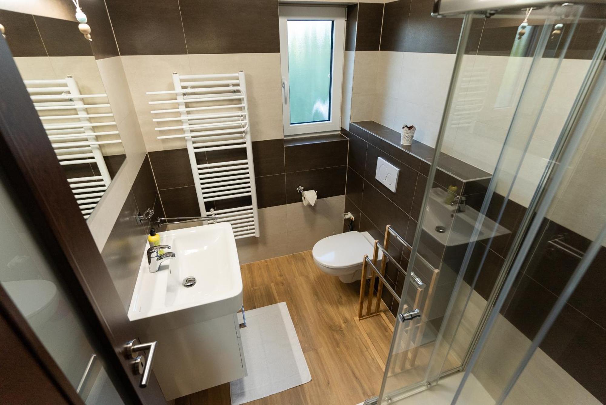 Apartmany Kohoutek A Slepicka V Novohradskych Horach Nové Hrady Exteriör bild